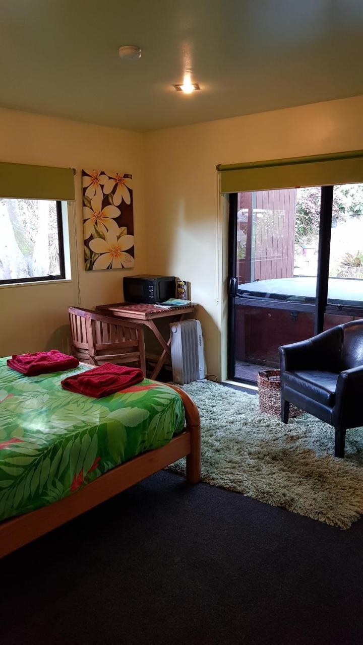Pohutukawa Coast Bnb Te Puru Eksteriør bilde